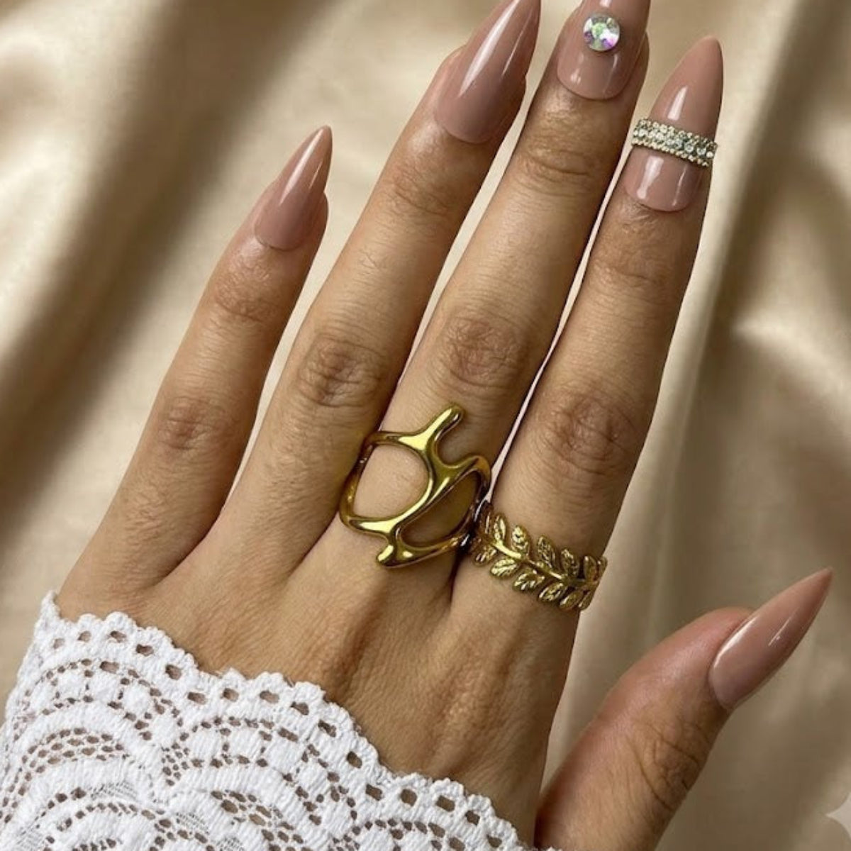 JASSA Abstract & Laurel Leaf Ring Set