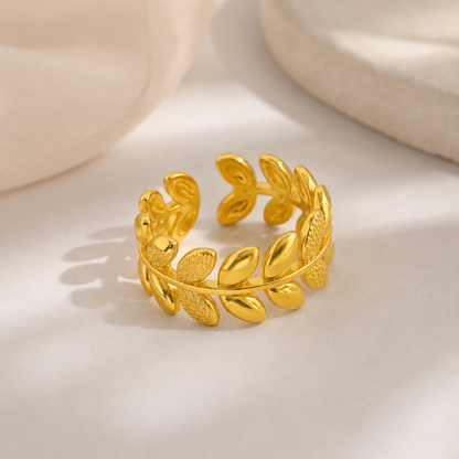 Elegance Gold Leaf Ring – Adjustable Vintage Finger Ring
