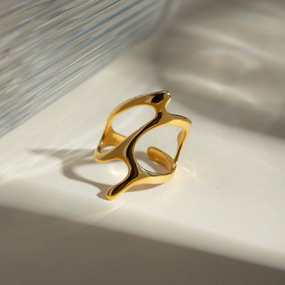 Elegant Gold Statement Ring for Women – Stylish Open Finger Ring