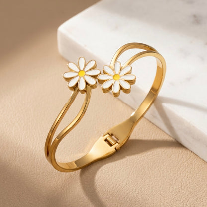 Aesthetic Daisy Flower Gold Bangle Bracelet