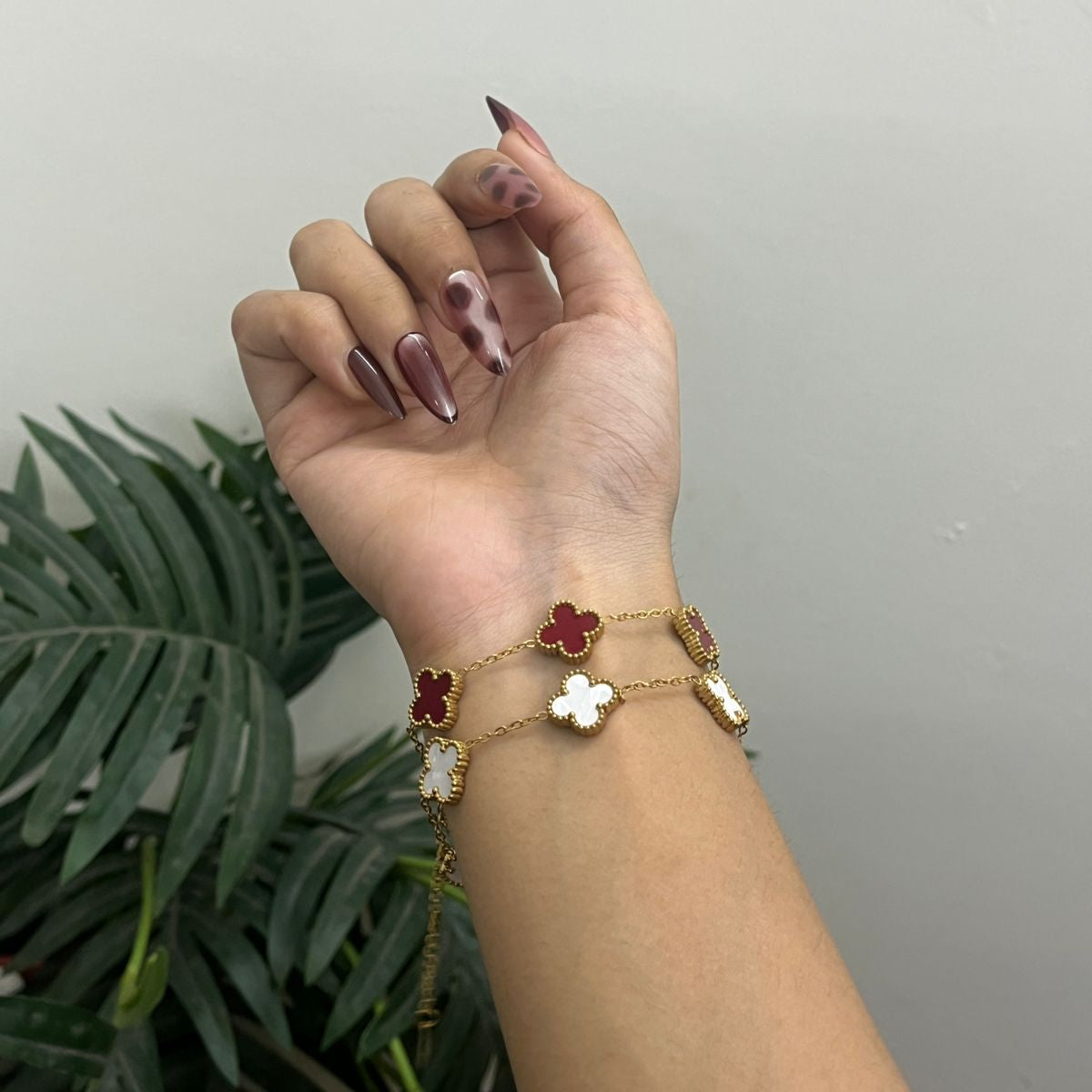 Dual-Layered Gold Plated Four-Leaf Clover Bracelet Combo Set (Red & White)