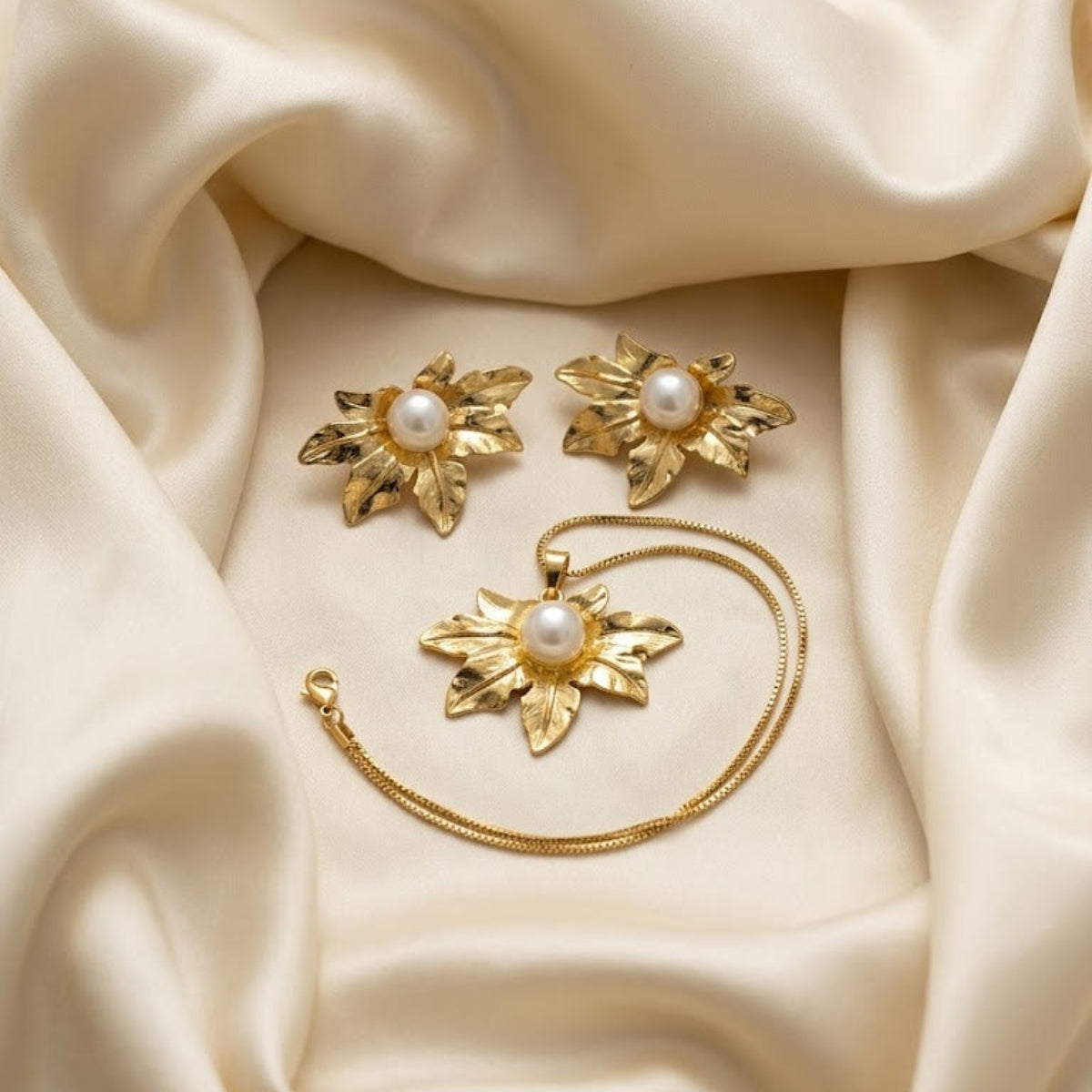 Anti-Tarnish Gold Plated Leaf Pearl Pendant & Earrings Combo