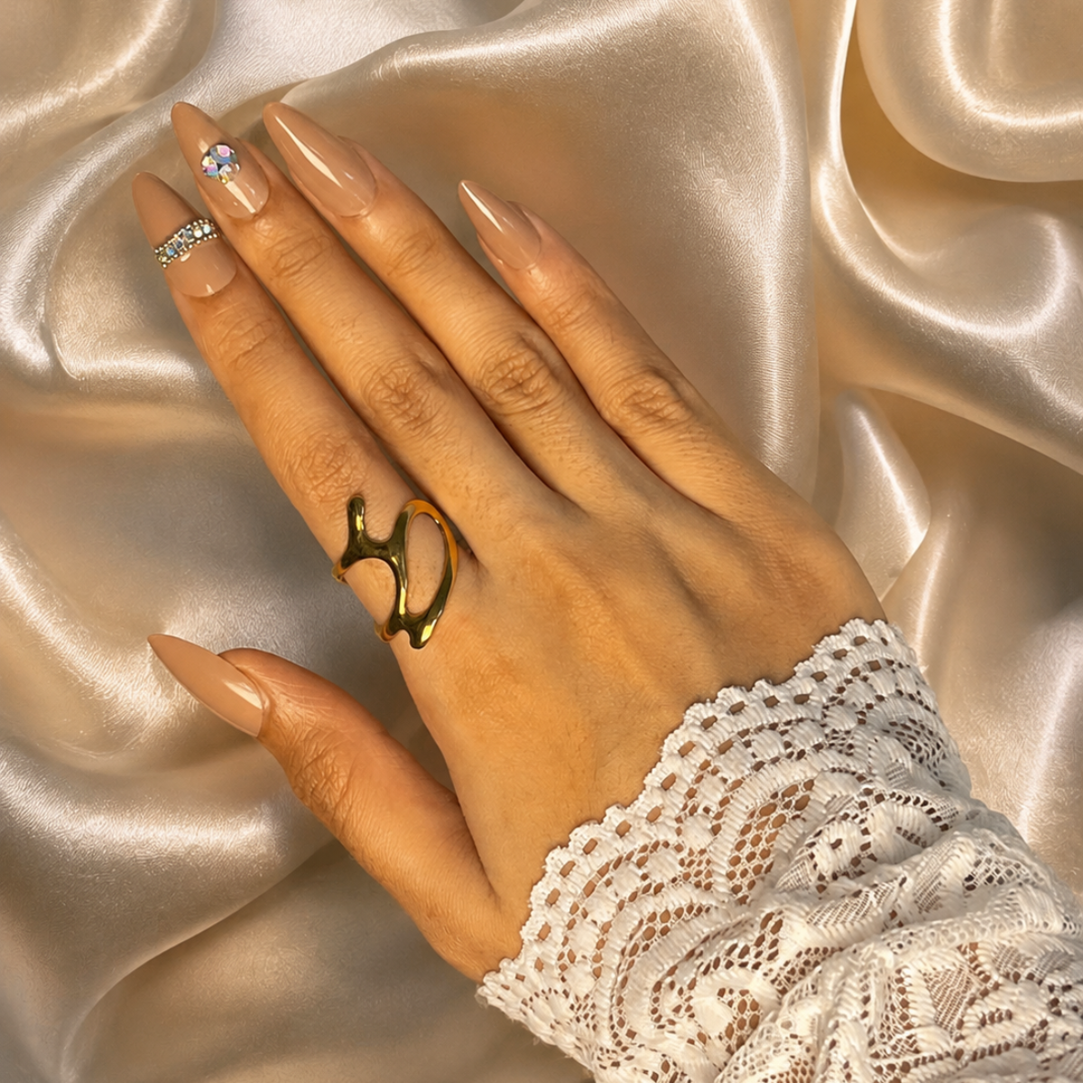 Elegant Gold Statement Ring for Women – Stylish Open Finger Ring