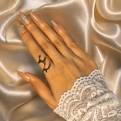 Elegant Gold Statement Ring for Women – Stylish Open Finger Ring
