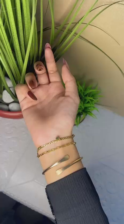 Trendy Gold Bracelet Set: Elegant Layered Wristband Combo for Women